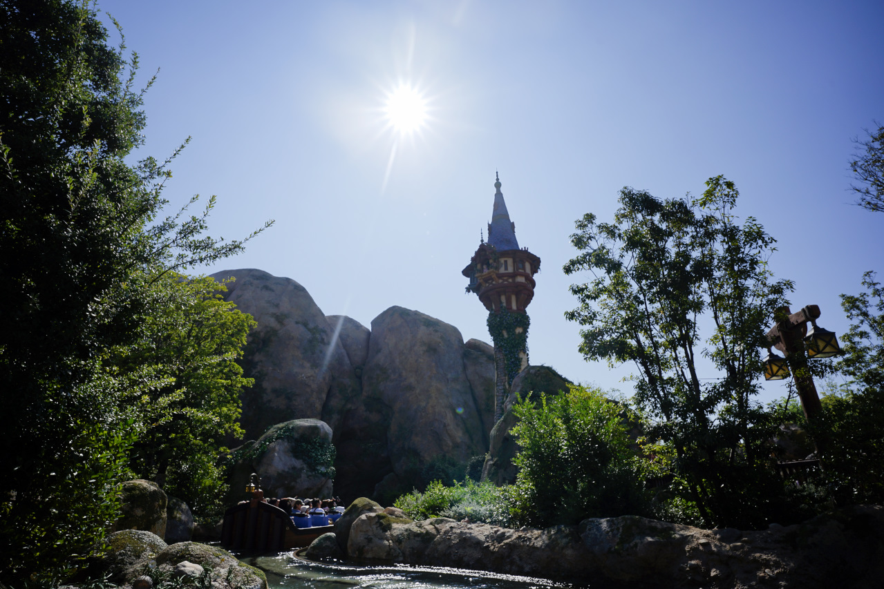 日本東京迪士尼海洋攻略分享 2025萬聖節親子生日之旅! 領取生日紀念貼紙,享受壽星禮遇 善用迪士尼APP抽PP.MO點餐.購買DPA輕鬆玩泉鄉園區 - 奇奇一起玩樂趣