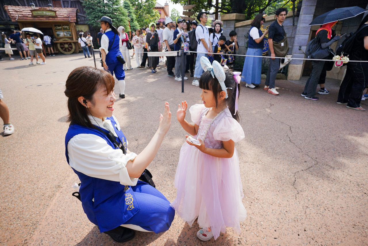 日本東京迪士尼樂園攻略分享 2025萬聖節親子生日之旅! 一日暢玩陸地18項遊樂設施,善用迪士尼APP抽PP.MO點餐.購買DPA,不花時間排隊餐廳看遊行秘密地點 - 奇奇一起玩樂趣 日本東京迪士尼樂園攻略分享 2025萬聖節親子生日之旅! 一日暢玩陸地18項遊樂設施,善用迪士尼APP抽PP.MO點餐.購買DPA,不花時間排隊餐廳看遊行秘密地點 - 奇奇一起玩樂趣