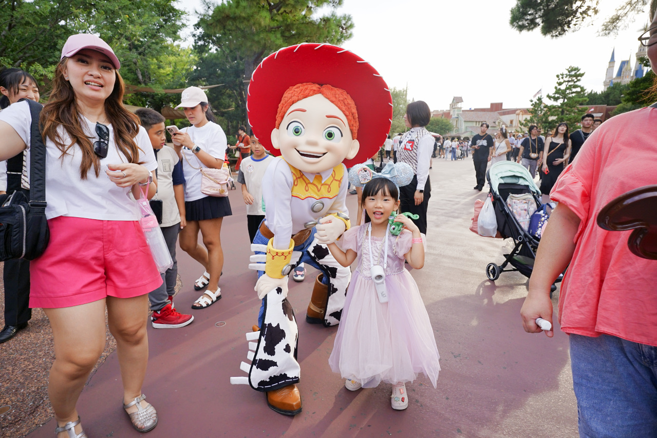 日本東京迪士尼樂園攻略分享 2025萬聖節親子生日之旅! 一日暢玩陸地18項遊樂設施,善用迪士尼APP抽PP.MO點餐.購買DPA,不花時間排隊餐廳看遊行秘密地點 - 奇奇一起玩樂趣 日本東京迪士尼樂園攻略分享 2025萬聖節親子生日之旅! 一日暢玩陸地18項遊樂設施,善用迪士尼APP抽PP.MO點餐.購買DPA,不花時間排隊餐廳看遊行秘密地點 - 奇奇一起玩樂趣