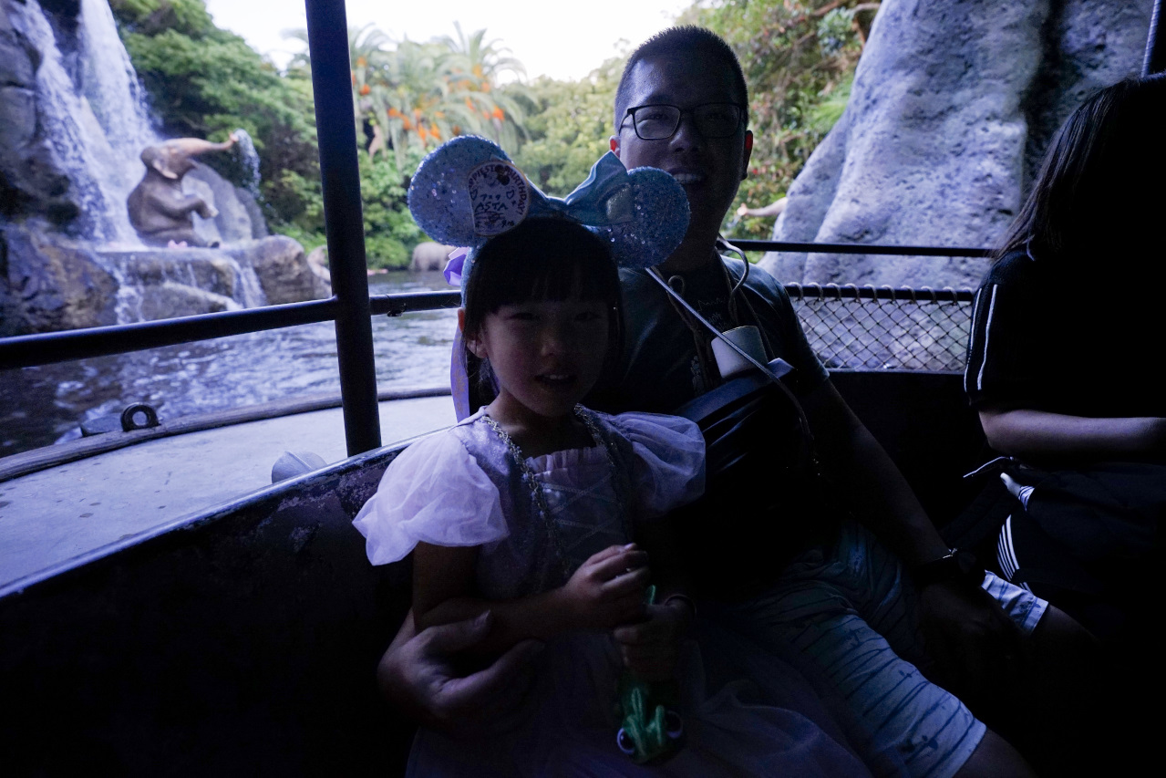 日本東京迪士尼樂園攻略分享 2025萬聖節親子生日之旅! 一日暢玩陸地18項遊樂設施,善用迪士尼APP抽PP.MO點餐.購買DPA,不花時間排隊餐廳看遊行秘密地點 - 奇奇一起玩樂趣 日本東京迪士尼樂園攻略分享 2025萬聖節親子生日之旅! 一日暢玩陸地18項遊樂設施,善用迪士尼APP抽PP.MO點餐.購買DPA,不花時間排隊餐廳看遊行秘密地點 - 奇奇一起玩樂趣