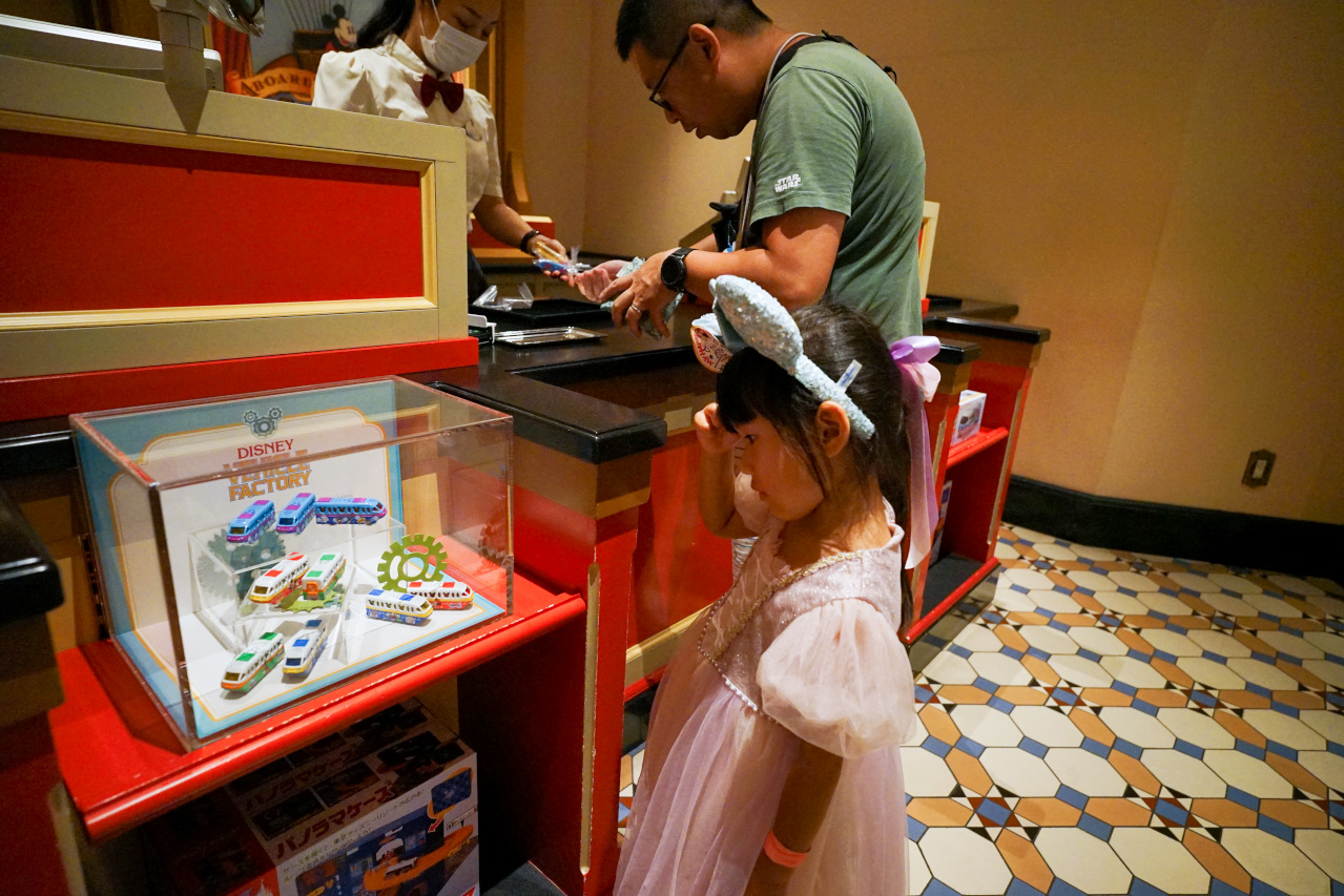 日本東京迪士尼樂園攻略分享 2025萬聖節親子生日之旅! 一日暢玩陸地18項遊樂設施,善用迪士尼APP抽PP.MO點餐.購買DPA,不花時間排隊餐廳看遊行秘密地點 - 奇奇一起玩樂趣 日本東京迪士尼樂園攻略分享 2025萬聖節親子生日之旅! 一日暢玩陸地18項遊樂設施,善用迪士尼APP抽PP.MO點餐.購買DPA,不花時間排隊餐廳看遊行秘密地點 - 奇奇一起玩樂趣