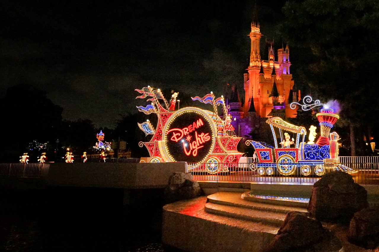 日本東京迪士尼樂園攻略分享 2025萬聖節親子生日之旅! 一日暢玩陸地18項遊樂設施,善用迪士尼APP抽PP.MO點餐.購買DPA,不花時間排隊餐廳看遊行秘密地點 - 奇奇一起玩樂趣 日本東京迪士尼樂園攻略分享 2025萬聖節親子生日之旅! 一日暢玩陸地18項遊樂設施,善用迪士尼APP抽PP.MO點餐.購買DPA,不花時間排隊餐廳看遊行秘密地點 - 奇奇一起玩樂趣