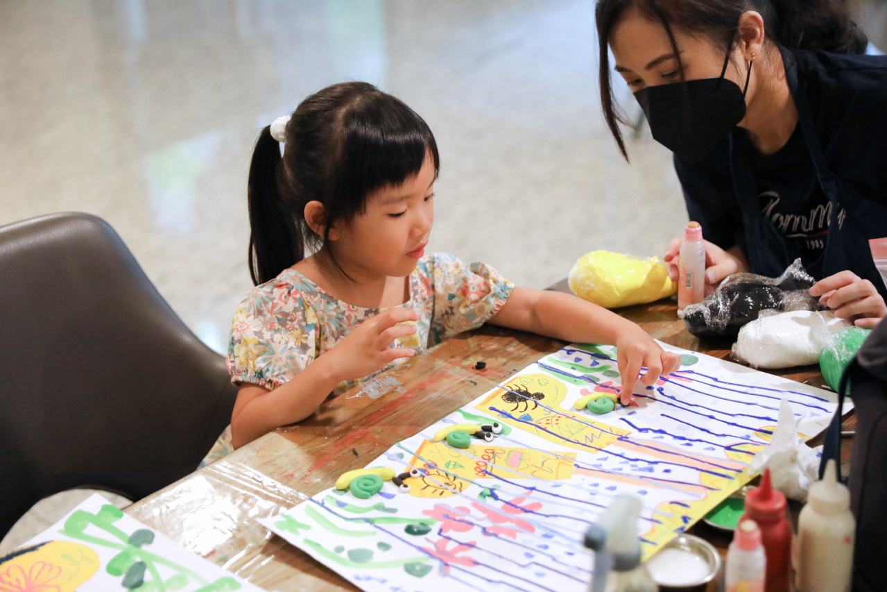 台北新北一對一到府美術課教學 傑尼傑尼學畫畫 - 奇奇一起玩樂趣
