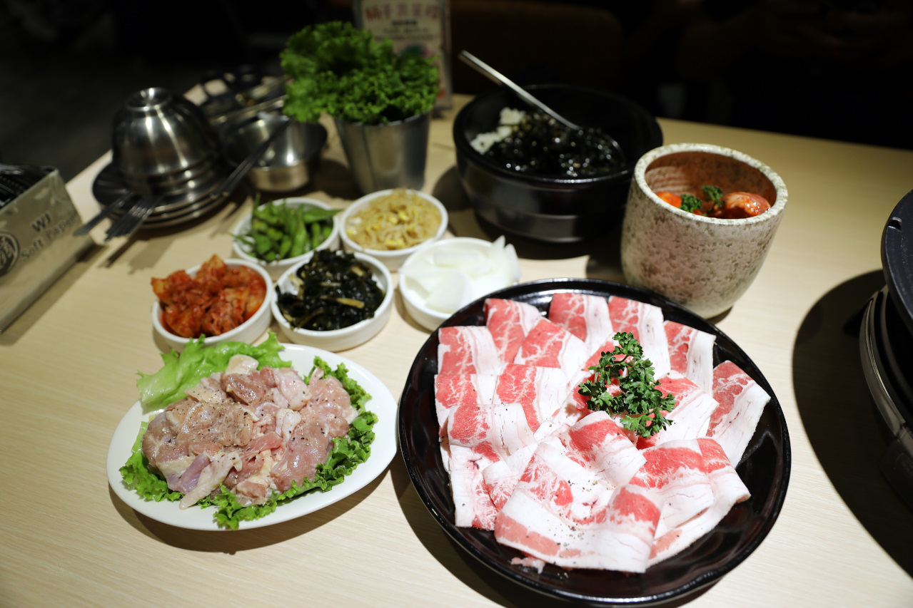桃園韓式燒肉餐廳推薦! 燒桶子 韓食烤肉料理(桃園統領店) 韓式炸雞.海鮮煎餅 聚餐餐廳推薦! - 奇奇一起玩樂趣