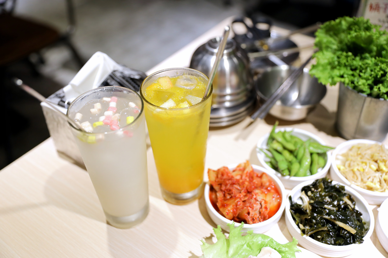 桃園韓式燒肉餐廳推薦! 燒桶子 韓食烤肉料理(桃園統領店) 韓式炸雞.海鮮煎餅 聚餐餐廳推薦! - 奇奇一起玩樂趣