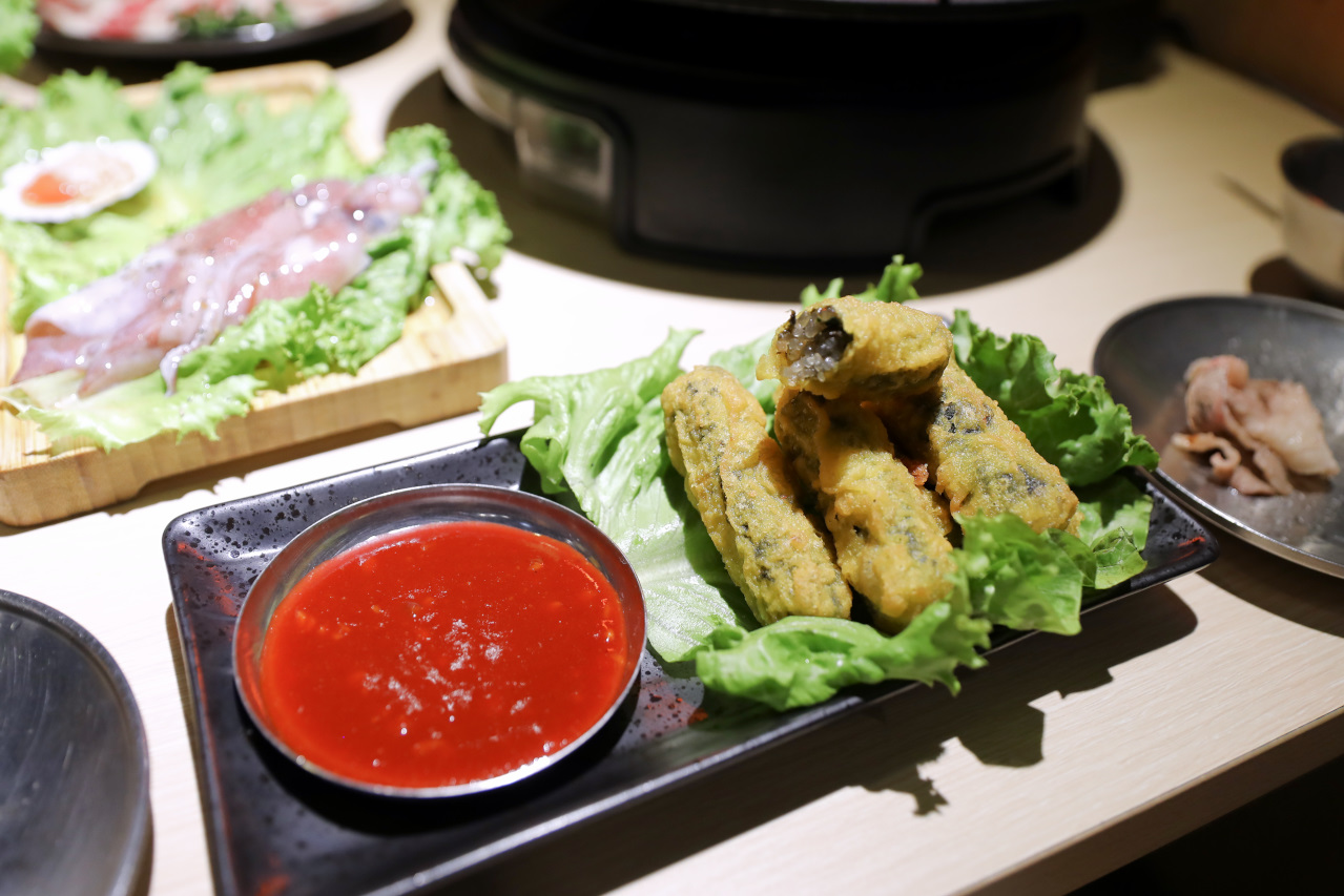 桃園韓式燒肉餐廳推薦! 燒桶子 韓食烤肉料理(桃園統領店) 韓式炸雞.海鮮煎餅 聚餐餐廳推薦! - 奇奇一起玩樂趣