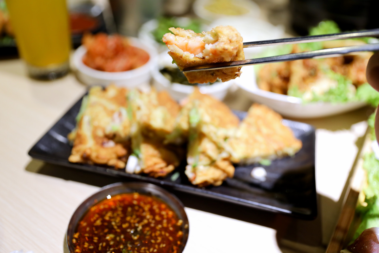 桃園韓式燒肉餐廳推薦! 燒桶子 韓食烤肉料理(桃園統領店) 韓式炸雞.海鮮煎餅 聚餐餐廳推薦! - 奇奇一起玩樂趣