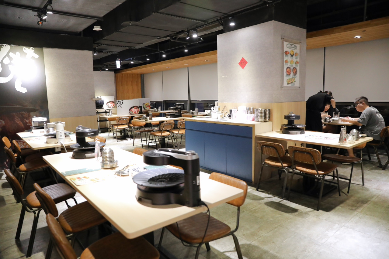 桃園韓式燒肉餐廳推薦! 燒桶子 韓食烤肉料理(桃園統領店) 韓式炸雞.海鮮煎餅 聚餐餐廳推薦! - 奇奇一起玩樂趣