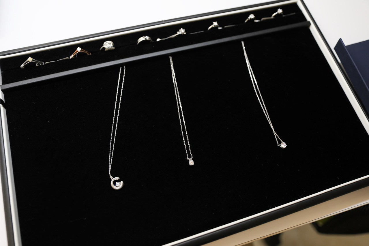 Imprint Diamond銘印鑽石 客製化獨一無二的DNA鑽石 結髮婚戒.新生彌月鑽飾.寵物骨灰生命鑽石 門市外另有提供全台收件服務 - 奇奇一起玩樂趣 Imprint Diamond銘印鑽石 客製化獨一無二的DNA鑽石 結髮婚戒.新生彌月鑽飾.寵物骨灰生命鑽石 門市外另有提供全台收件服務 - 奇奇一起玩樂趣