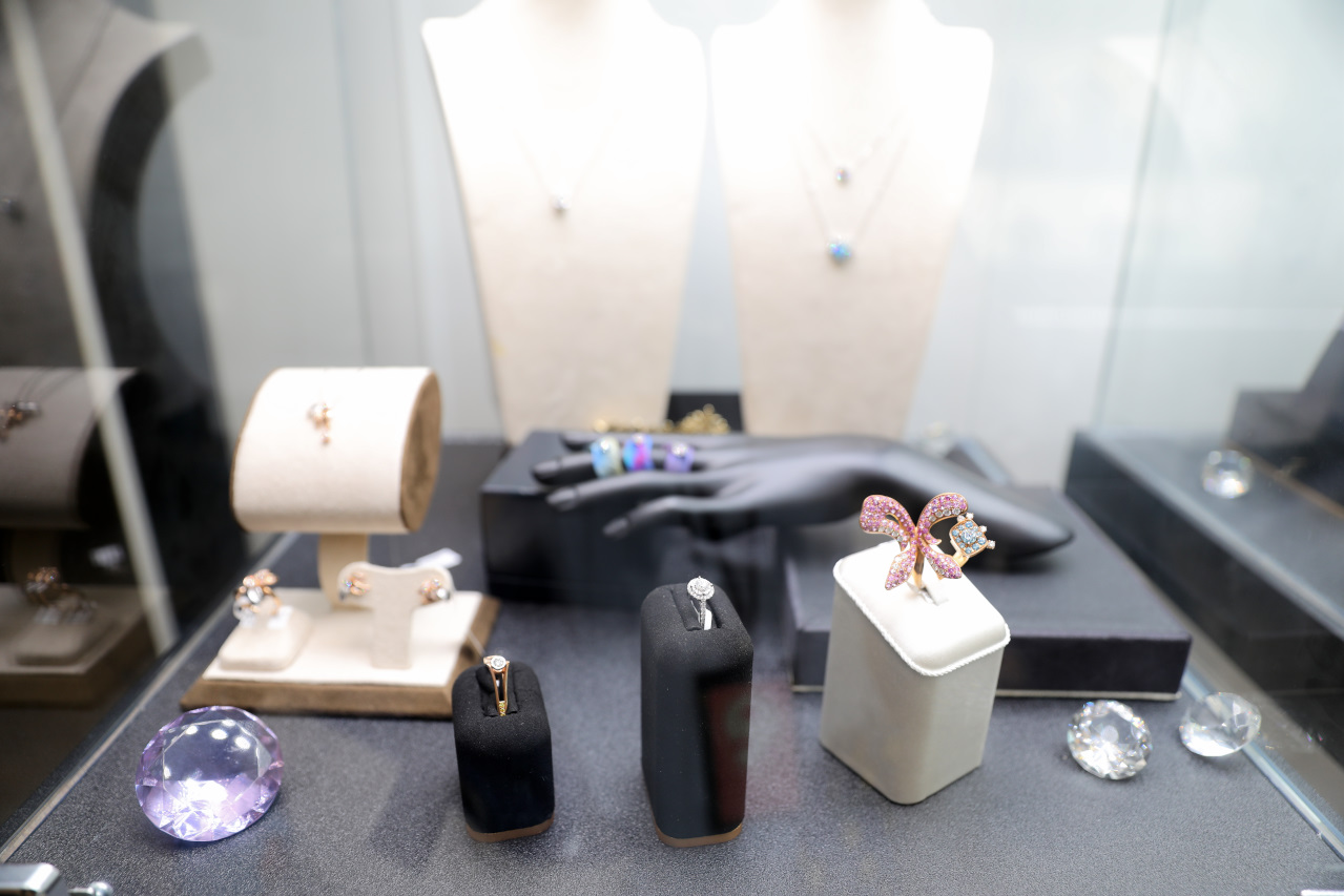 Imprint Diamond銘印鑽石 客製化獨一無二的DNA鑽石 結髮婚戒.新生彌月鑽飾.寵物骨灰生命鑽石 門市外另有提供全台收件服務 - 奇奇一起玩樂趣 Imprint Diamond銘印鑽石 客製化獨一無二的DNA鑽石 結髮婚戒.新生彌月鑽飾.寵物骨灰生命鑽石 門市外另有提供全台收件服務 - 奇奇一起玩樂趣