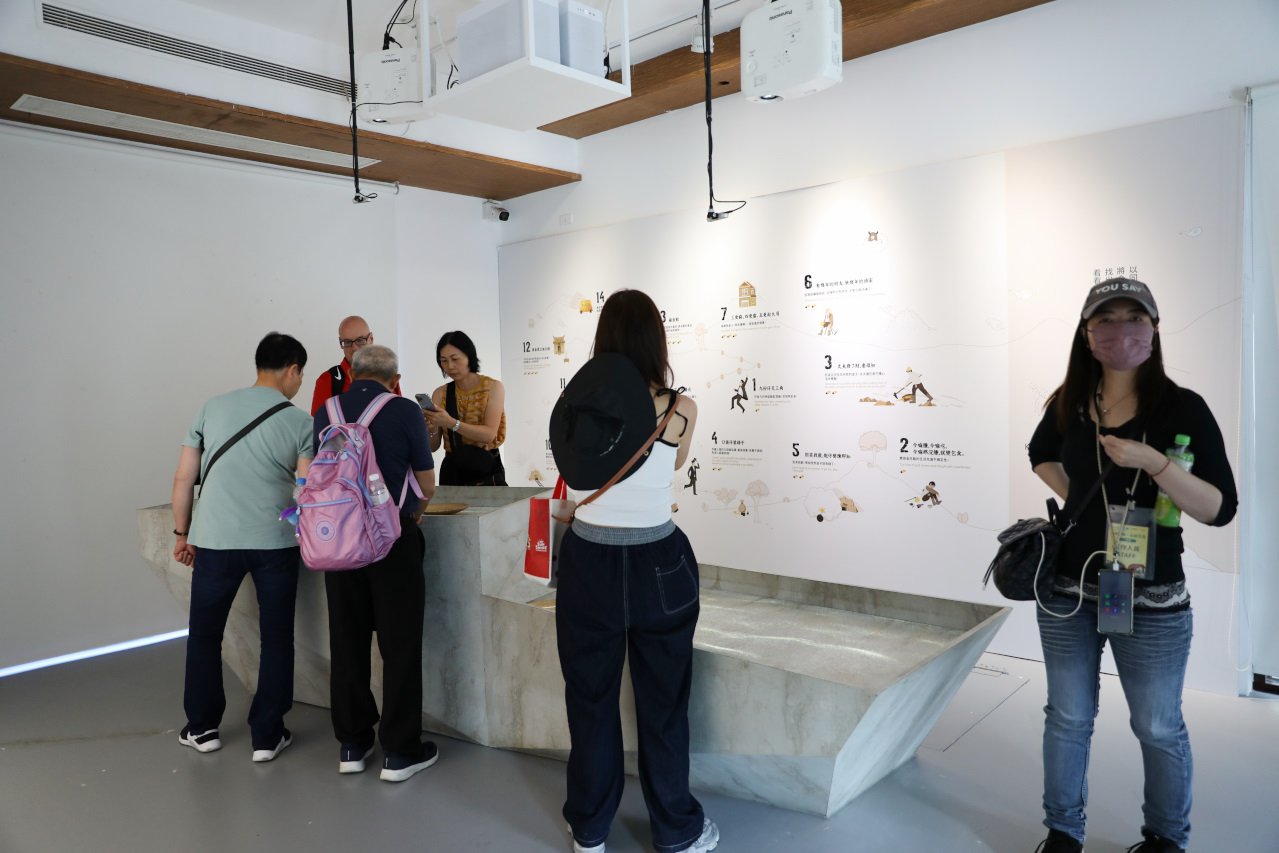 965金瓜石線台灣好行綠色套票 低碳旅遊搭公車輕鬆玩九份+黃金博物館 - 奇奇一起玩樂趣 965金瓜石線台灣好行綠色套票 低碳旅遊搭公車輕鬆玩九份+黃金博物館 - 奇奇一起玩樂趣