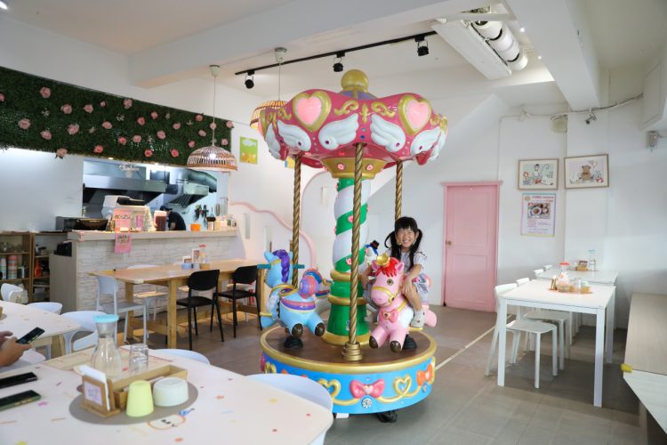 台北親子餐廳 永和BabyWonderland童話世界親子空間 被遊戲空間耽誤的義式料理餐廳 - 奇奇一起玩樂趣