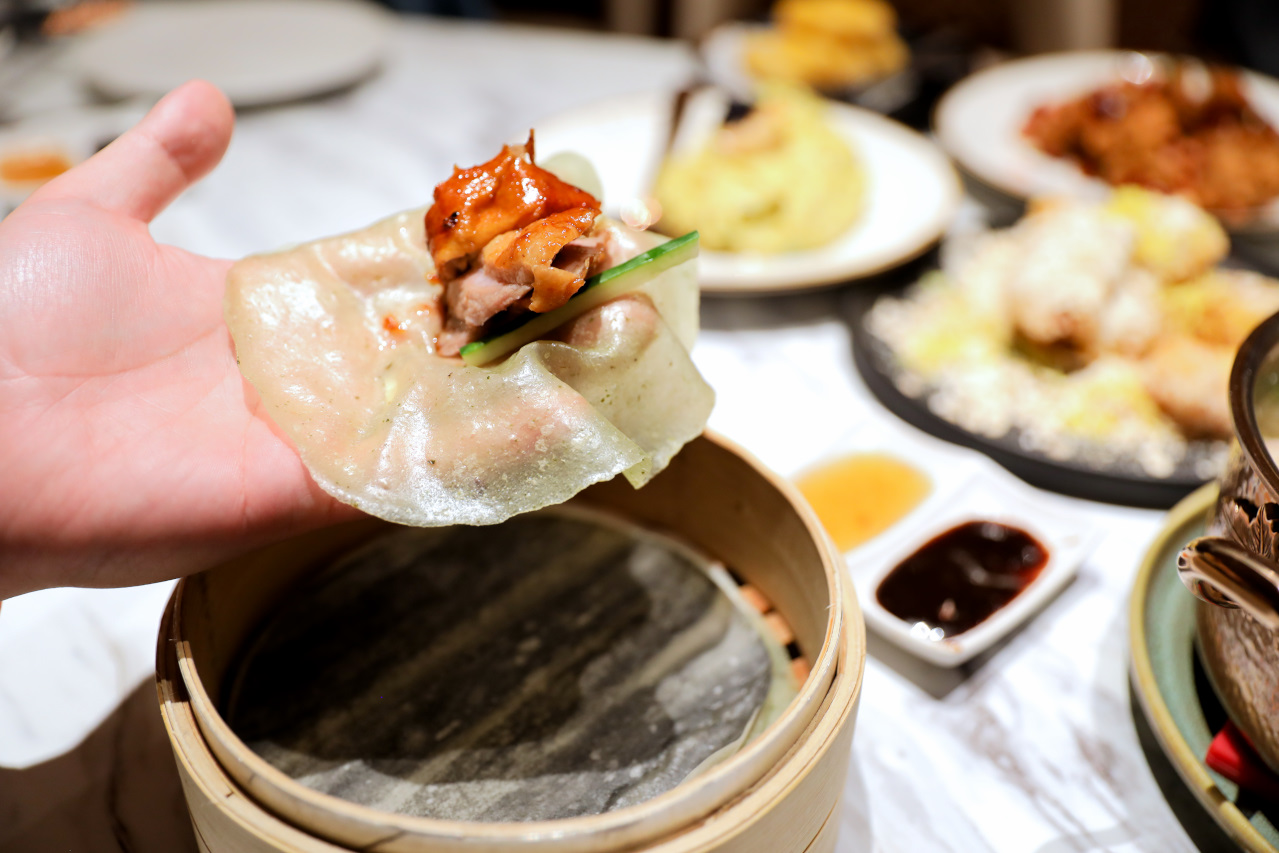 台北烤鴨推薦! 鴨覓 烤鴨餐廳 大直美麗華肥美櫻桃鴨一鴨三吃 - 奇奇一起玩樂趣