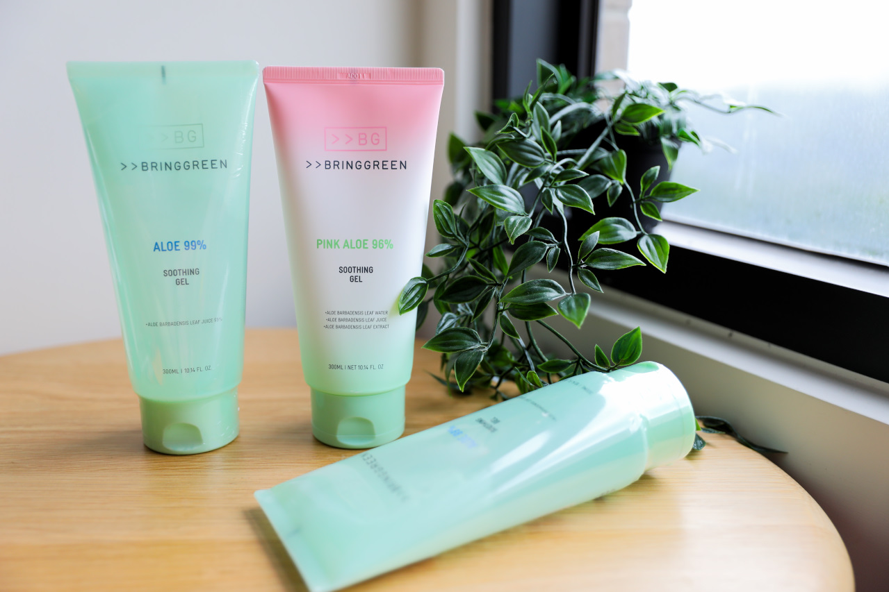 ITAI ITAI＿痛經女子 最強日韓選物商品社團推薦! 2025聖誕節交換禮物首選TWGTea「茶香泰迪」小熊軟糖x果香茶飲.韓國AROH積雪草清爽保濕穩膚修護三件組 - 奇奇一起玩樂趣