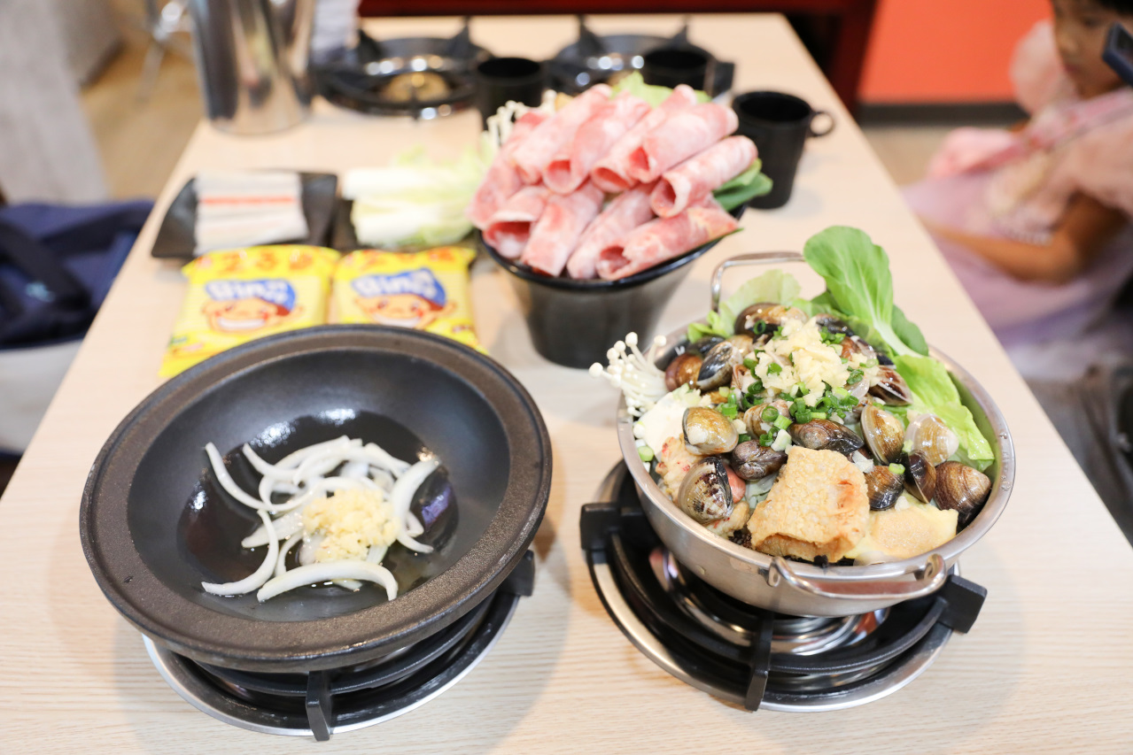 竹北火鍋推薦! 鍋娘娘 一人也能獨享的個人石頭火鍋 王子麵.滷肉飯自助吧無限量供應 - 奇奇一起玩樂趣 竹北火鍋推薦! 鍋娘娘 一人也能獨享的個人石頭火鍋 王子麵.滷肉飯自助吧無限量供應 - 奇奇一起玩樂趣