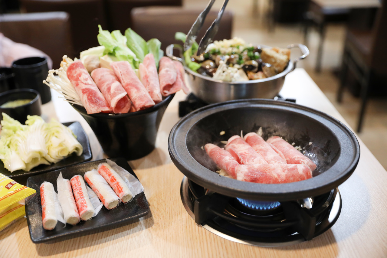 竹北火鍋推薦! 鍋娘娘 一人也能獨享的個人石頭火鍋 王子麵.滷肉飯自助吧無限量供應 - 奇奇一起玩樂趣 竹北火鍋推薦! 鍋娘娘 一人也能獨享的個人石頭火鍋 王子麵.滷肉飯自助吧無限量供應 - 奇奇一起玩樂趣