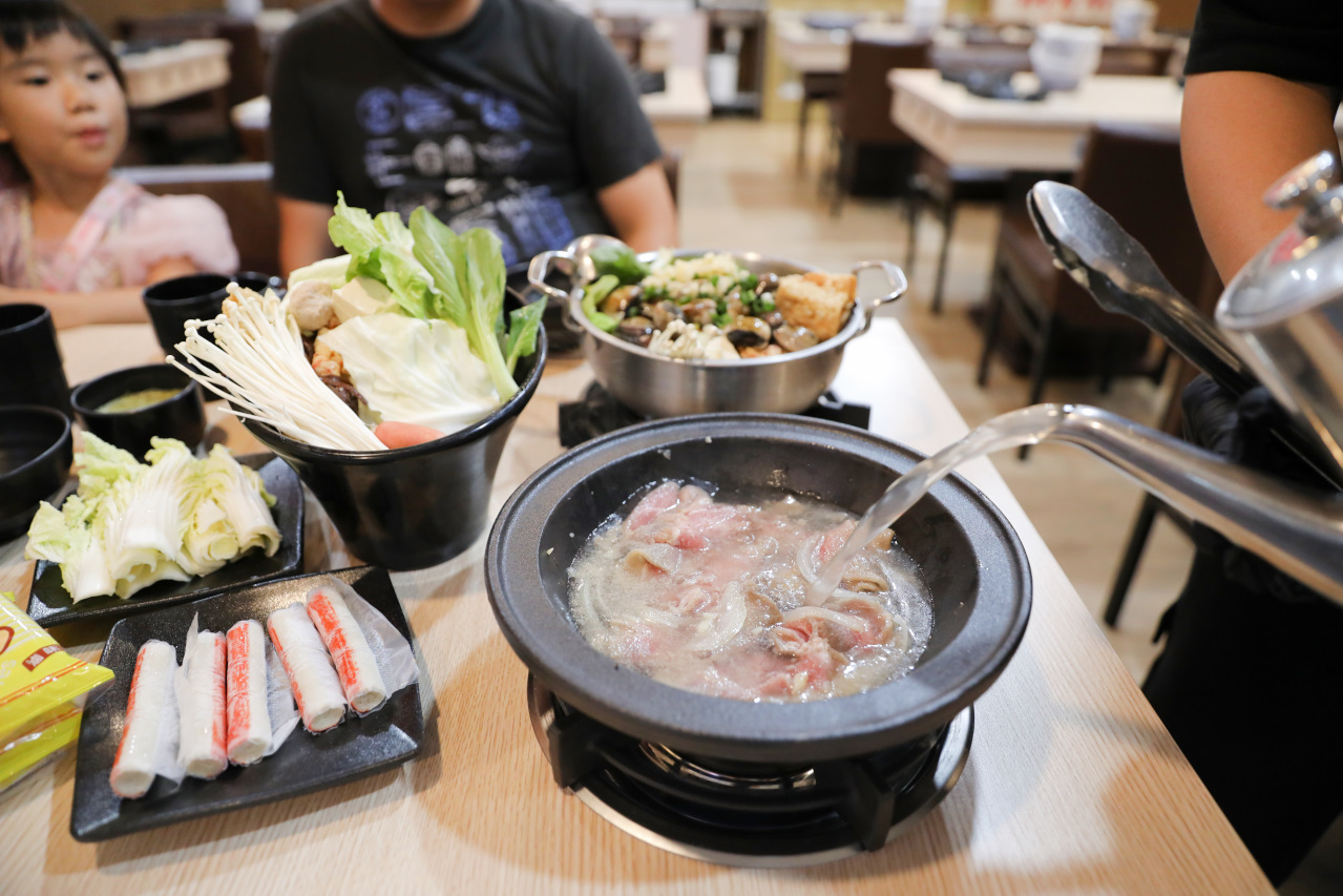 竹北火鍋推薦! 鍋娘娘 一人也能獨享的個人石頭火鍋 王子麵.滷肉飯自助吧無限量供應 - 奇奇一起玩樂趣 竹北火鍋推薦! 鍋娘娘 一人也能獨享的個人石頭火鍋 王子麵.滷肉飯自助吧無限量供應 - 奇奇一起玩樂趣