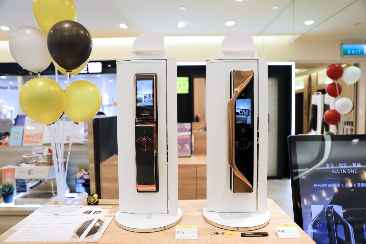 STANLEY史丹利智慧電子鎖 不用再翻找鑰匙 掌靜脈人臉辨識貓眼電子鎖,居家安全升級再進化! - 奇奇一起玩樂趣 STANLEY史丹利智慧電子鎖 不用再翻找鑰匙 掌靜脈人臉辨識貓眼電子鎖,居家安全升級再進化! - 奇奇一起玩樂趣