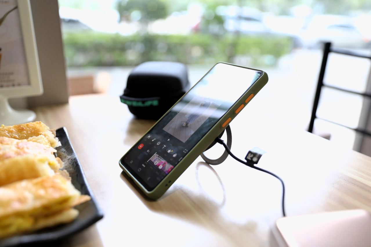 WL-QI201車用磁吸充電架推薦! WEILIFE 雙用磁吸無線充,全場景快充神器 - 奇奇一起玩樂趣 WL-QI201車用磁吸充電架推薦! WEILIFE 雙用磁吸無線充,全場景快充神器 - 奇奇一起玩樂趣