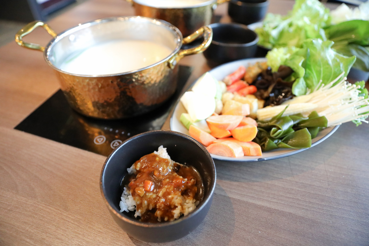 青埔最美高質感餐酒館風格火鍋店新開幕! 金蒔鍋物(青埔旗艦店) 桃園自助吃到飽火鍋推薦! - 奇奇一起玩樂趣