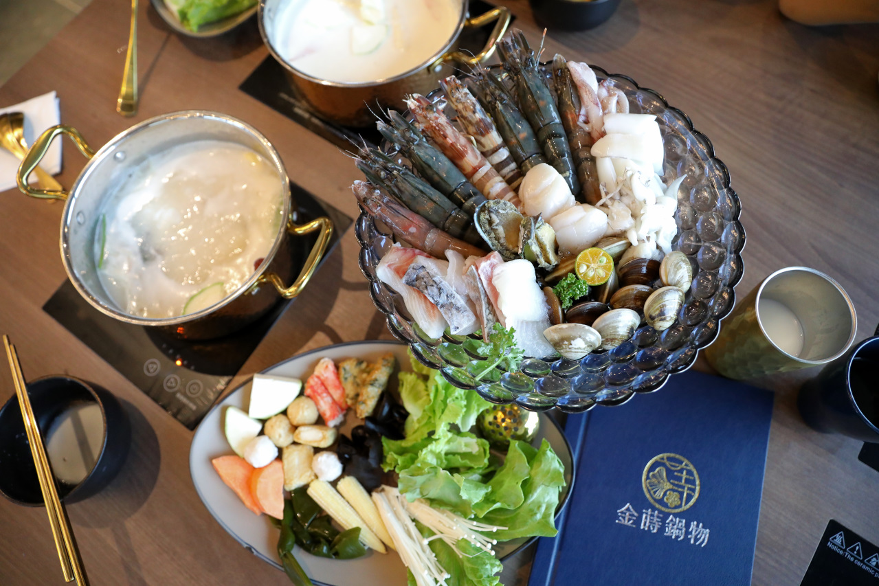 青埔最美高質感餐酒館風格火鍋店新開幕! 金蒔鍋物(青埔旗艦店) 桃園自助吃到飽火鍋推薦! - 奇奇一起玩樂趣