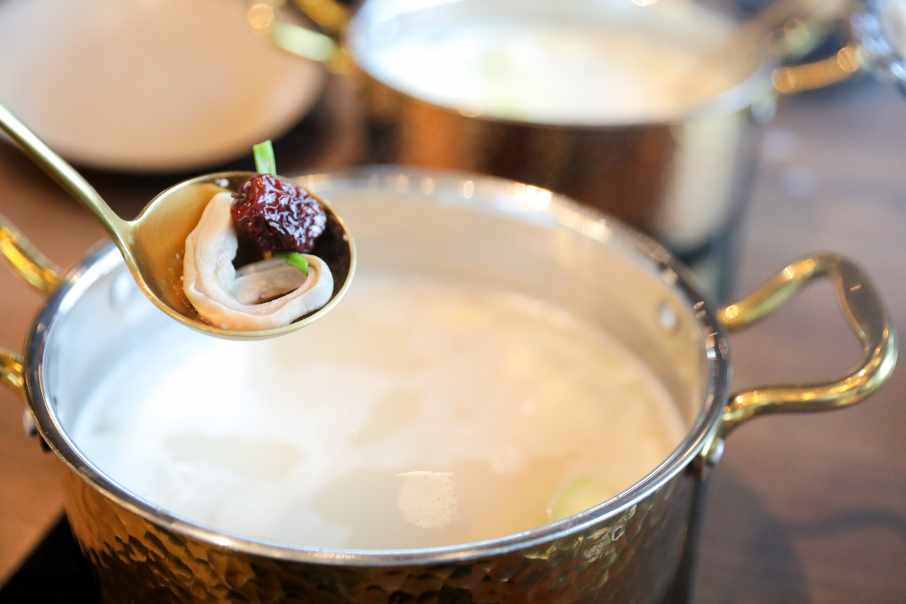 青埔最美高質感餐酒館風格火鍋店新開幕! 金蒔鍋物(青埔旗艦店) 桃園自助吃到飽火鍋推薦! - 奇奇一起玩樂趣