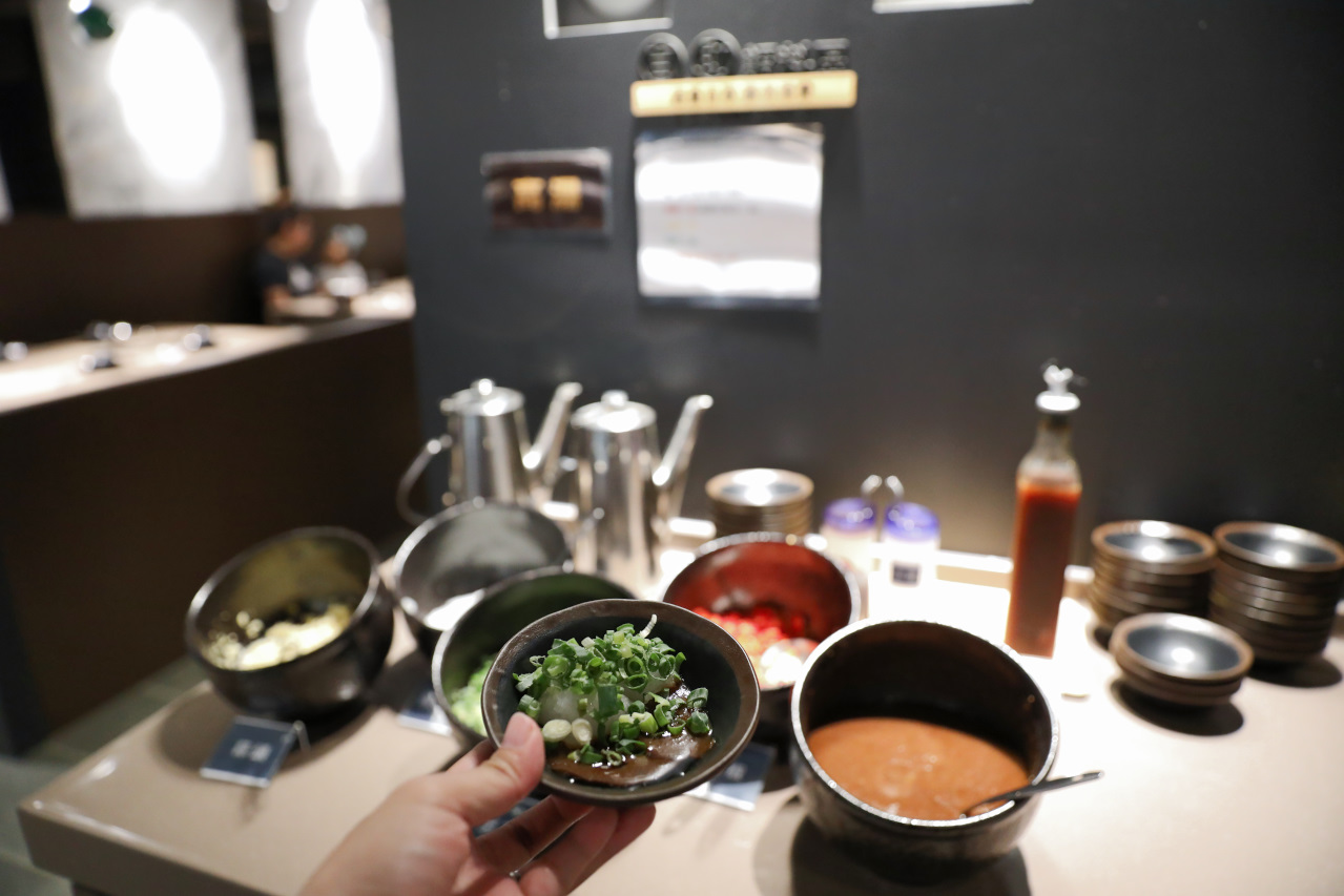 林口鴛鴦火鍋推薦! 真香石頭火鍋 家庭聚餐N訪 鑄鐵沙茶火鍋.麻辣火鍋好選擇! - 奇奇一起玩樂趣 林口鴛鴦火鍋推薦! 真香石頭火鍋 家庭聚餐N訪 鑄鐵沙茶火鍋.麻辣火鍋好選擇! - 奇奇一起玩樂趣