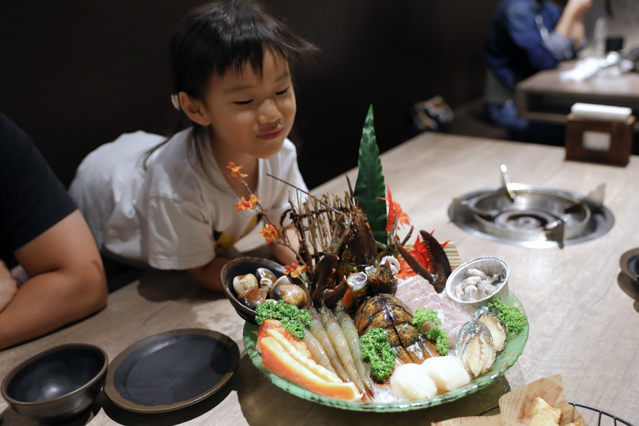 林口鴛鴦火鍋推薦! 真香石頭火鍋 家庭聚餐N訪 鑄鐵沙茶火鍋.麻辣火鍋好選擇! - 奇奇一起玩樂趣 林口鴛鴦火鍋推薦! 真香石頭火鍋 家庭聚餐N訪 鑄鐵沙茶火鍋.麻辣火鍋好選擇! - 奇奇一起玩樂趣