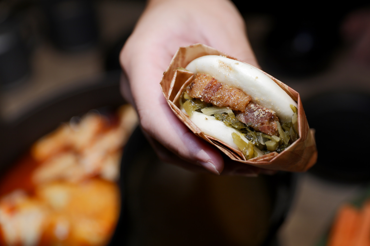 林口鴛鴦火鍋推薦! 真香石頭火鍋 家庭聚餐N訪 鑄鐵沙茶火鍋.麻辣火鍋好選擇! - 奇奇一起玩樂趣 林口鴛鴦火鍋推薦! 真香石頭火鍋 家庭聚餐N訪 鑄鐵沙茶火鍋.麻辣火鍋好選擇! - 奇奇一起玩樂趣