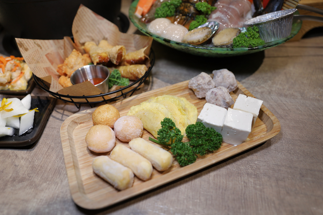 林口鴛鴦火鍋推薦! 真香石頭火鍋 家庭聚餐N訪 鑄鐵沙茶火鍋.麻辣火鍋好選擇! - 奇奇一起玩樂趣 林口鴛鴦火鍋推薦! 真香石頭火鍋 家庭聚餐N訪 鑄鐵沙茶火鍋.麻辣火鍋好選擇! - 奇奇一起玩樂趣