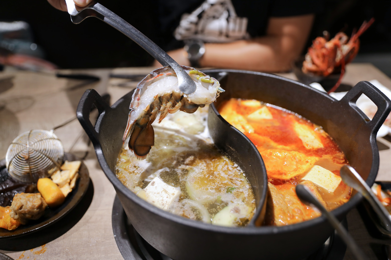 林口鴛鴦火鍋推薦! 真香石頭火鍋 家庭聚餐N訪 鑄鐵沙茶火鍋.麻辣火鍋好選擇! - 奇奇一起玩樂趣 林口鴛鴦火鍋推薦! 真香石頭火鍋 家庭聚餐N訪 鑄鐵沙茶火鍋.麻辣火鍋好選擇! - 奇奇一起玩樂趣