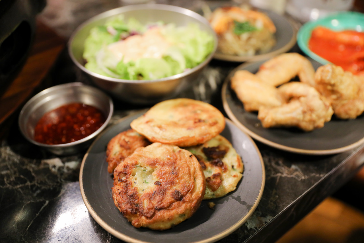 台北韓式炭火烤肉吃到飽推薦! 東大門韓國特色料理(中山南京店) - 奇奇一起玩樂趣 台北韓式炭火烤肉吃到飽推薦! 東大門韓國特色料理(中山南京店) - 奇奇一起玩樂趣