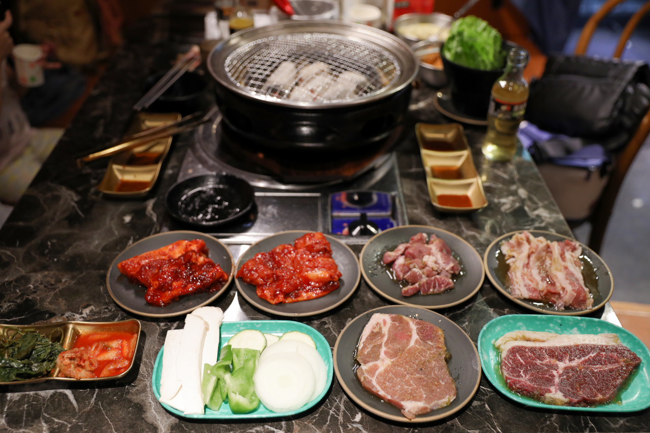 台北韓式炭火烤肉吃到飽推薦! 東大門韓國特色料理(中山南京店) - 奇奇一起玩樂趣 台北韓式炭火烤肉吃到飽推薦! 東大門韓國特色料理(中山南京店) - 奇奇一起玩樂趣