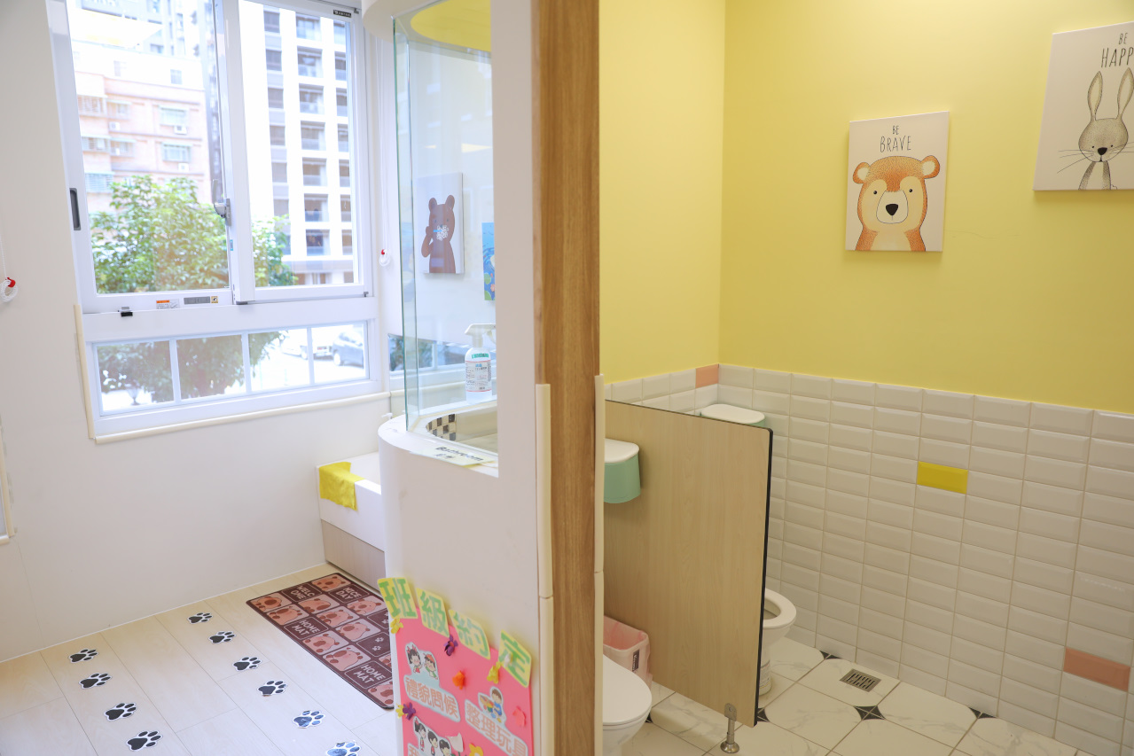 蘆洲雙語幼兒園參訪 新北市私立雄林國際幼兒園 (英國皇家教育學院體系) 綠建築與多元課程 - 奇奇一起玩樂趣