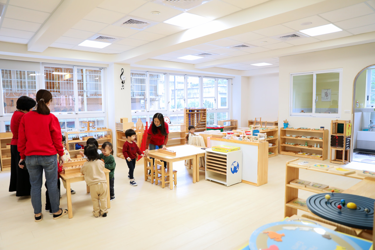 蘆洲雙語幼兒園參訪 新北市私立雄林國際幼兒園 (英國皇家教育學院體系) 綠建築與多元課程 - 奇奇一起玩樂趣