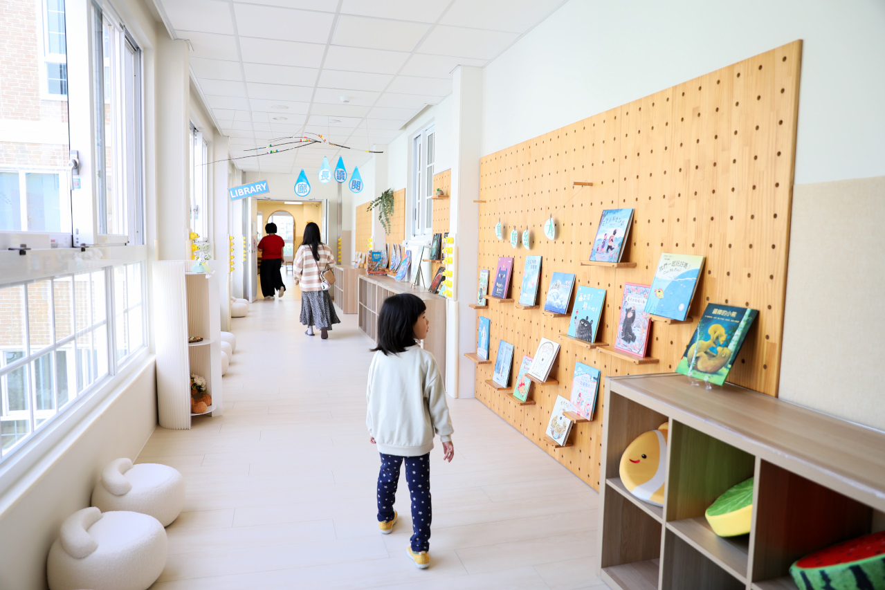 蘆洲雙語幼兒園參訪 新北市私立雄林國際幼兒園 (英國皇家教育學院體系) 綠建築與多元課程 - 奇奇一起玩樂趣