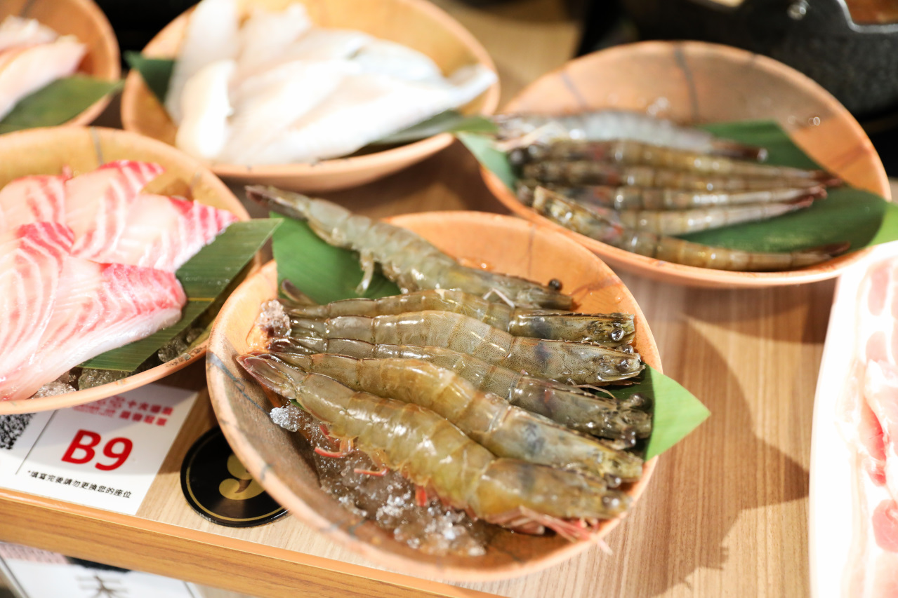 桃園吃到飽火鍋推薦! 肉多多火鍋(桃園中華店) 70多種自助吧吃到飽只要268元,期間限定全台全天候不限時! 輕量級套餐299元起,CP值超高!(西門店.淡水店例假日除外,湯底.服務費另計) - 奇奇一起玩樂趣 桃園吃到飽火鍋推薦! 肉多多火鍋(桃園中華店) 70多種自助吧吃到飽只要268元,期間限定全台全天候不限時! 輕量級套餐299元起,CP值超高!(西門店.淡水店例假日除外,湯底.服務費另計) - 奇奇一起玩樂趣