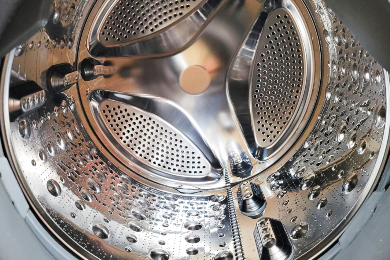 ITAI ITAI＿痛經女子 最強日韓選物商品社團推薦! 超高cp值Aircolor觸控螢幕無線藍牙耳機.好收納ASPOR四合一磁吸快充線 - 奇奇一起玩樂趣