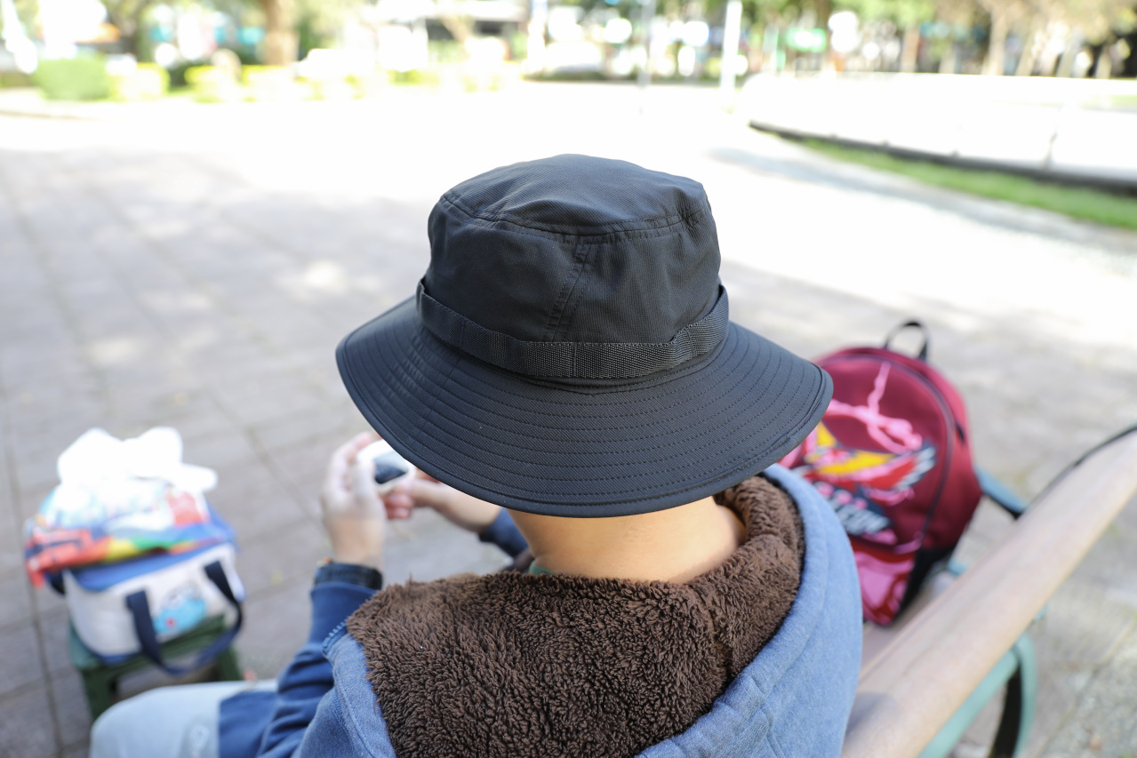 ITAI ITAI＿痛經女子 最強日韓選物商品社團推薦! 超高cp值Aircolor觸控螢幕無線藍牙耳機.好收納ASPOR四合一磁吸快充線 - 奇奇一起玩樂趣