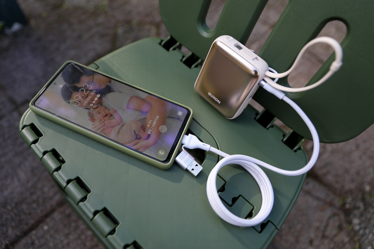 ITAI ITAI＿痛經女子 最強日韓選物商品社團推薦! 超高cp值Aircolor觸控螢幕無線藍牙耳機.好收納ASPOR四合一磁吸快充線 - 奇奇一起玩樂趣