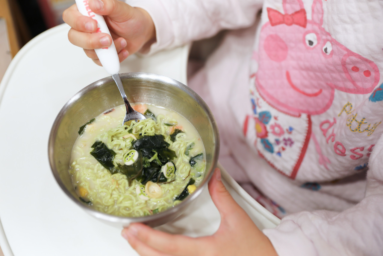 ITAI ITAI＿痛經女子 最強日韓選物商品社團推薦! 超高cp值Aircolor觸控螢幕無線藍牙耳機.好收納ASPOR四合一磁吸快充線 - 奇奇一起玩樂趣