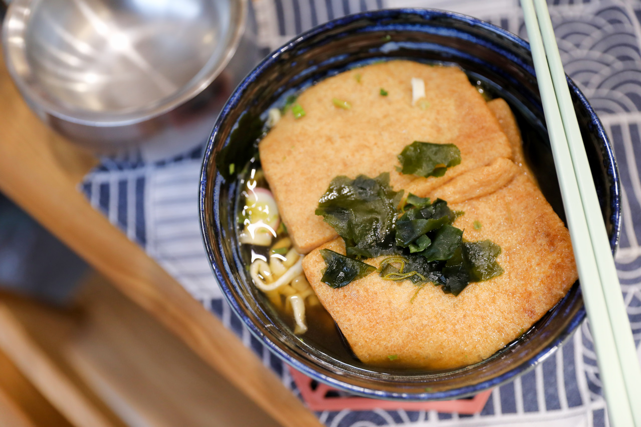 ITAI ITAI＿痛經女子 最強日韓選物商品社團推薦! 超高cp值Aircolor觸控螢幕無線藍牙耳機.好收納ASPOR四合一磁吸快充線 - 奇奇一起玩樂趣