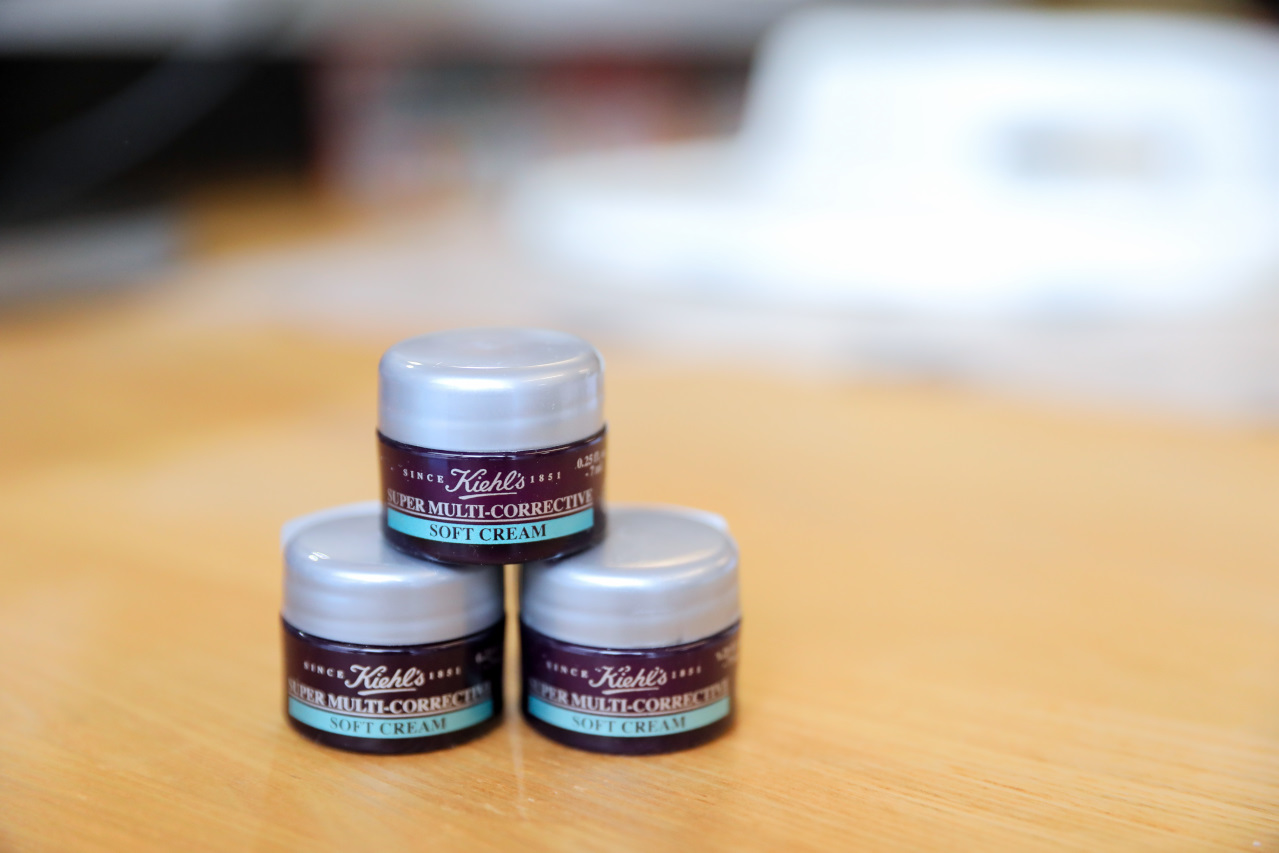 ITAI ITAI＿痛經女子 最強日韓選物商品社團推薦! 超高cp值Aircolor觸控螢幕無線藍牙耳機.好收納ASPOR四合一磁吸快充線 - 奇奇一起玩樂趣