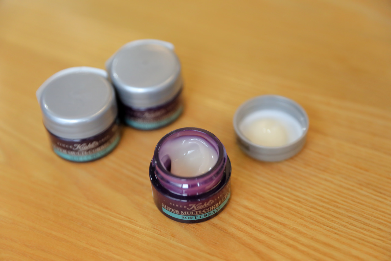 ITAI ITAI＿痛經女子 最強日韓選物商品社團推薦! 超高cp值Aircolor觸控螢幕無線藍牙耳機.好收納ASPOR四合一磁吸快充線 - 奇奇一起玩樂趣