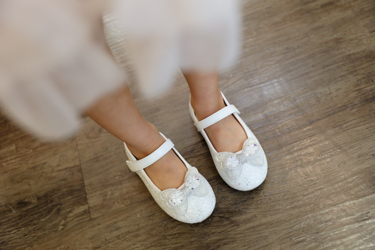 台北實體童裝店推薦! 童衣窩.兒童服飾專賣店 2026過年治裝就來這~氣質洋裝.毛呢大衣.可愛背心.韓風外套 - 奇奇一起玩樂趣 台北實體童裝店推薦! 童衣窩.兒童服飾專賣店 2026過年治裝就來這~氣質洋裝.毛呢大衣.可愛背心.韓風外套 - 奇奇一起玩樂趣