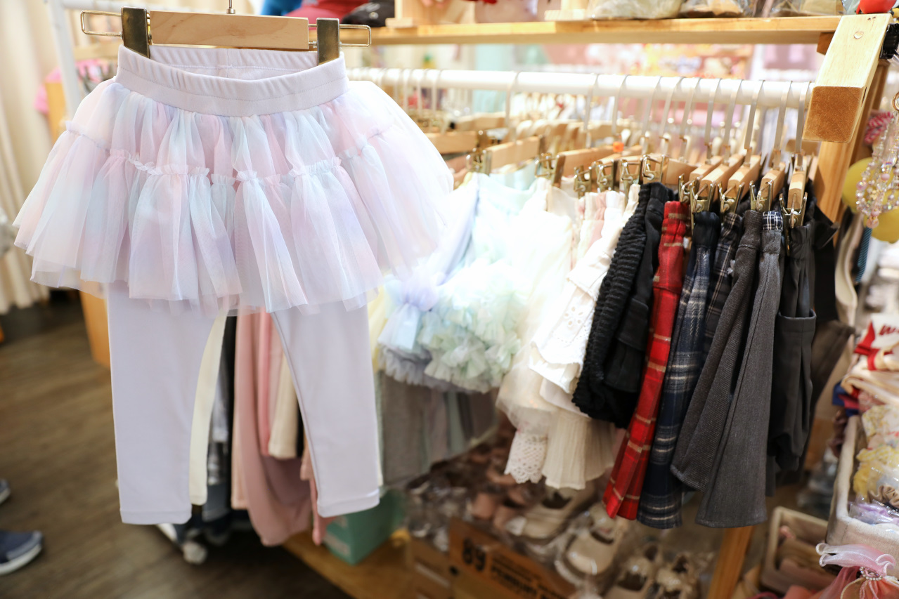 台北實體童裝店推薦! 童衣窩.兒童服飾專賣店 2026過年治裝就來這~氣質洋裝.毛呢大衣.可愛背心.韓風外套 - 奇奇一起玩樂趣 台北實體童裝店推薦! 童衣窩.兒童服飾專賣店 2026過年治裝就來這~氣質洋裝.毛呢大衣.可愛背心.韓風外套 - 奇奇一起玩樂趣