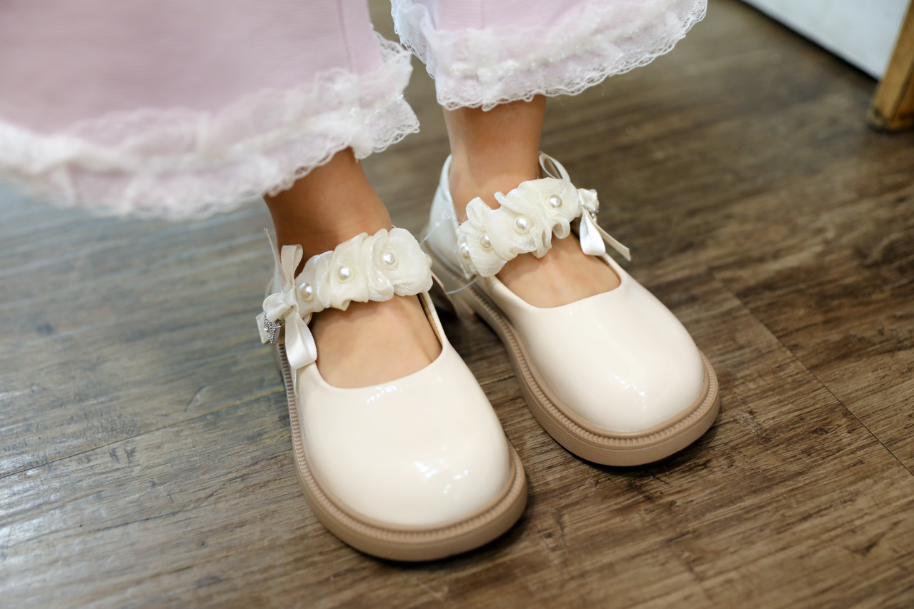 台北實體童裝店推薦! 童衣窩.兒童服飾專賣店 2026過年治裝就來這~氣質洋裝.毛呢大衣.可愛背心.韓風外套 - 奇奇一起玩樂趣 台北實體童裝店推薦! 童衣窩.兒童服飾專賣店 2026過年治裝就來這~氣質洋裝.毛呢大衣.可愛背心.韓風外套 - 奇奇一起玩樂趣