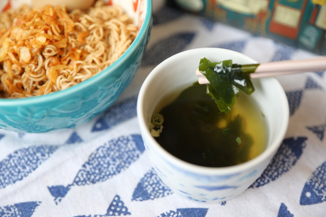 ITAI ITAI＿痛經女子 最強日韓選物商品社團推薦! 超高cp值Aircolor觸控螢幕無線藍牙耳機.好收納ASPOR四合一磁吸快充線 - 奇奇一起玩樂趣