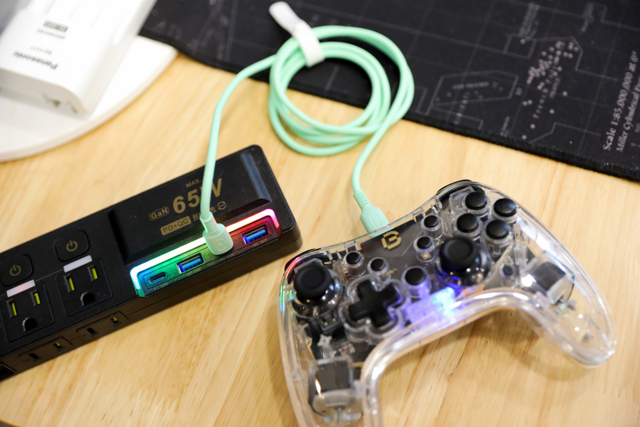 ITAI ITAI＿痛經女子 最強日韓選物商品社團推薦! 快充耐用高質感馬卡龍色系日本KYOHAYA充電線 - 奇奇一起玩樂趣