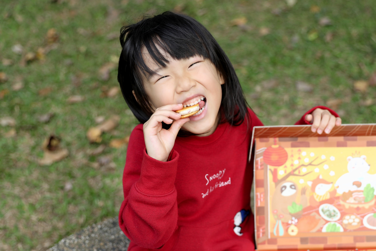 2026春節禮盒 BearQueen 熊后 中山站台灣文創伴手禮推薦! 好吃不黏牙牛軋糖餅乾.蛋捲 - 奇奇一起玩樂趣